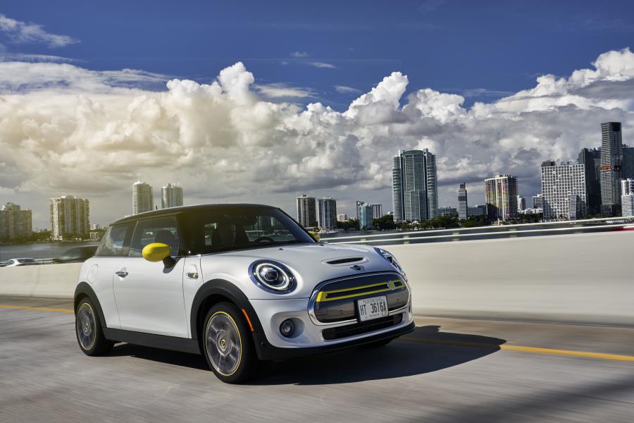  Mini Cooper SE (F56) 2020 года  (NA) (фото 42 из 342)